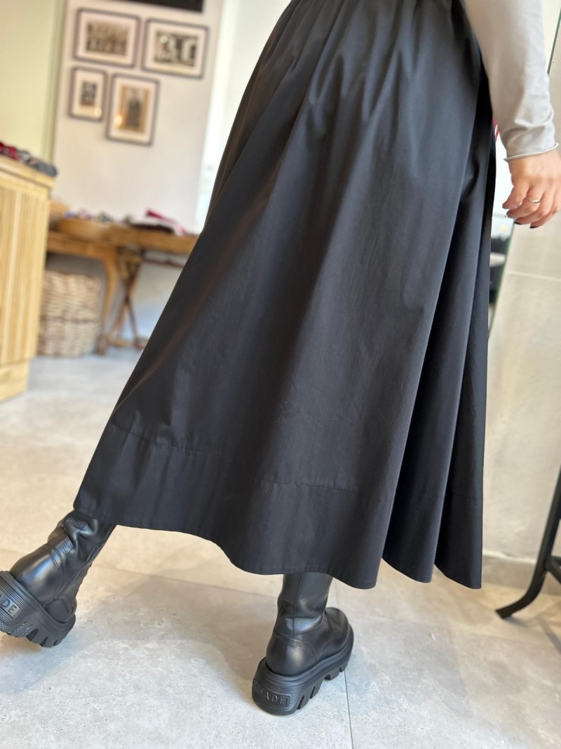 Miniatura produktu Bawełniana Spódnica midi dopasowana w talii w kolorze czarnym Matilde Black