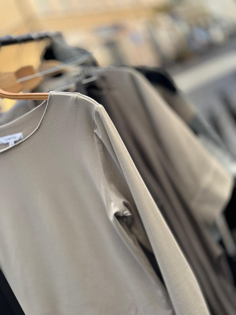 Miniatura produktu Wiskozowa Bluzka na długi rękaw w kolorze piaskowym Mery Sand