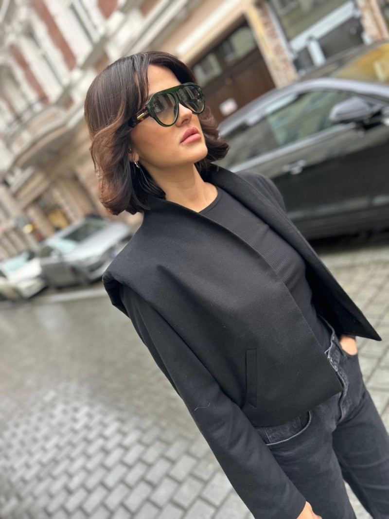 Miniatura produktu Czarna Kurtka Wełniana bez zapięcia ze stójką Ulla&Stories Black