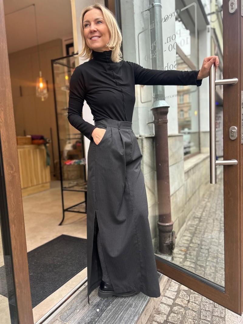 Miniatura produktu Wełniana Spódnica Ołówkowa Maxi w biało-czarne paski Walia Wool&Lines