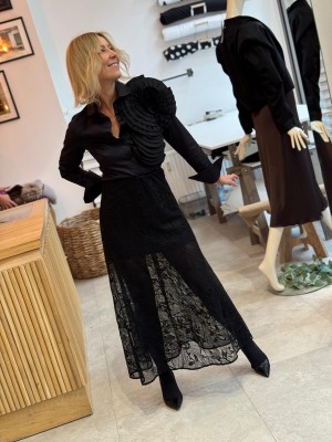 Czarna Koronkowa Spódnica długa lekko rozkloszowana Soley Black&Koronka