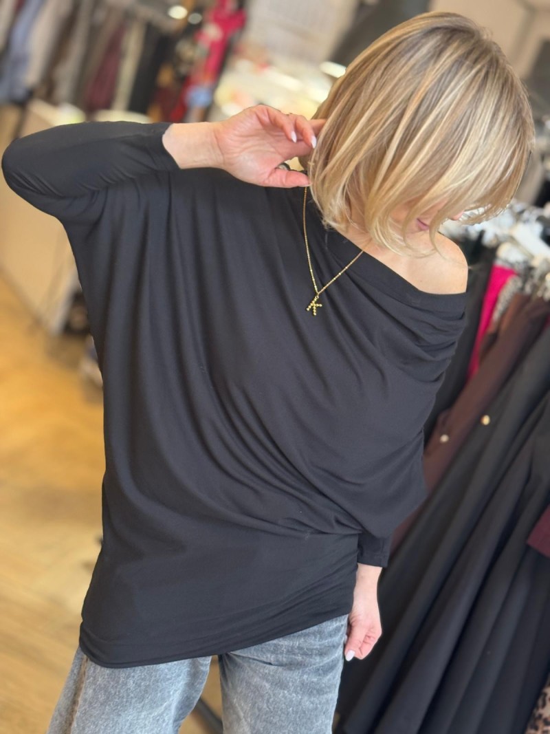 Miniatura produktu Wiskozowa Bluzka o kroju kimono asymetryczna w kolorze czarnym Natasha Black