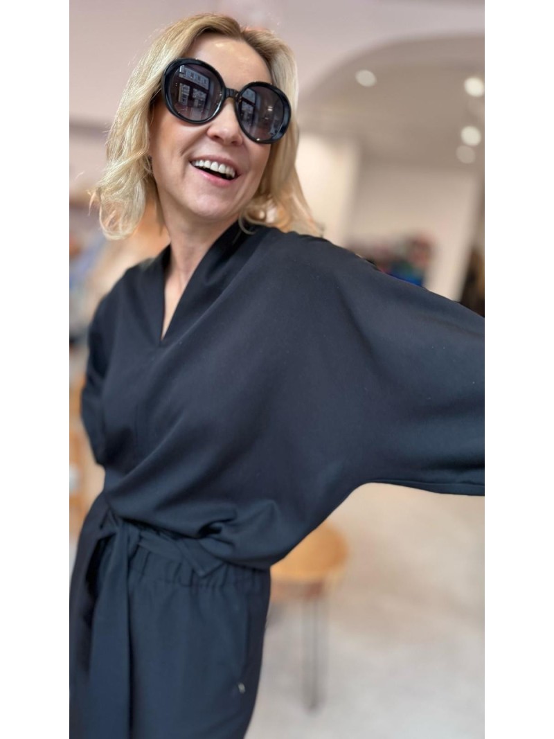 Miniatura produktu Czarna Wiskozowa Bluzka o kroju kimono asymetryczna Danielle Black