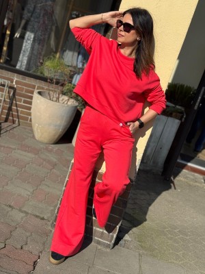 Czerwony zestaw dresowy z szerokimi nogawkami New York Strawberry