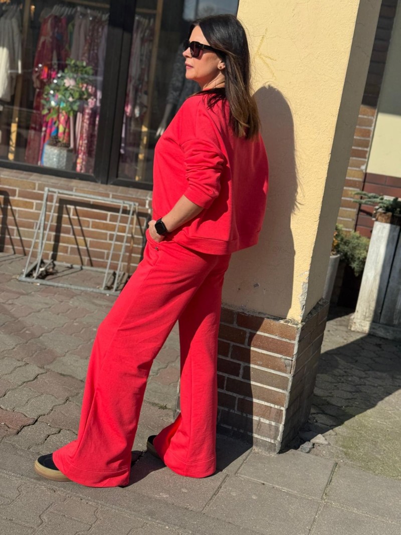 Miniatura produktu Czerwony zestaw dresowy z szerokimi nogawkami New York Strawberry