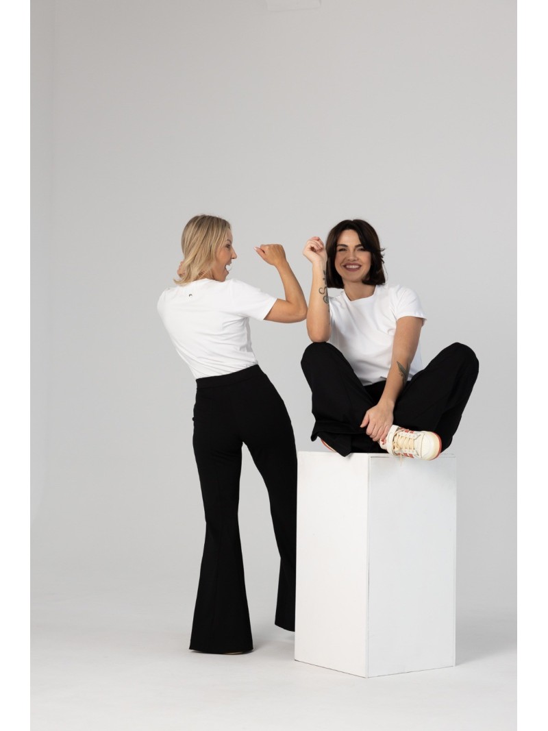 Miniatura produktu Czarne Spodnie na gumce z kieszeniami i szerokimi nogawkami Flare Black