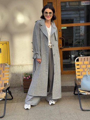 Wełniany Płaszcz z kieszeniami zapinany na guziki Creo Wool&Melange