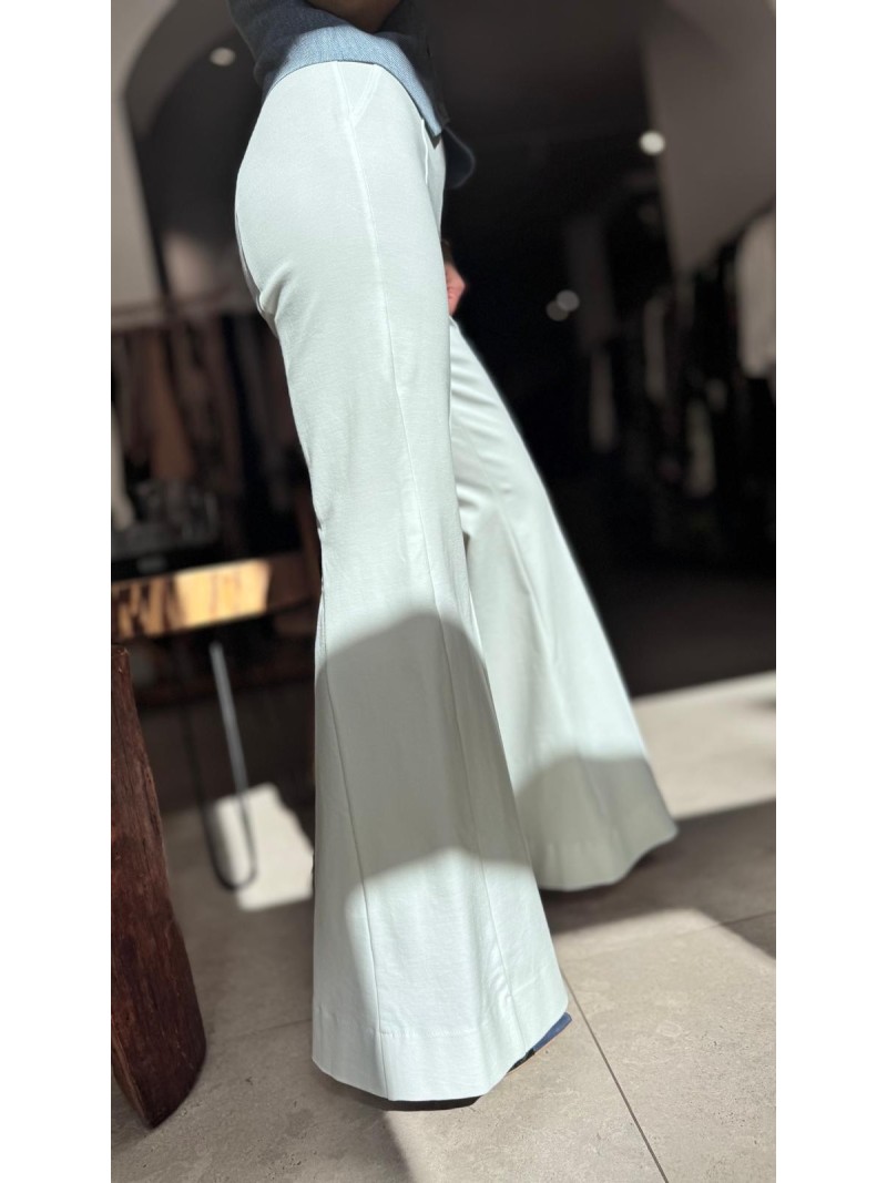 Miniatura produktu Białe Spodnie Flare na gumce i z szerokimi nogawkami Flare White