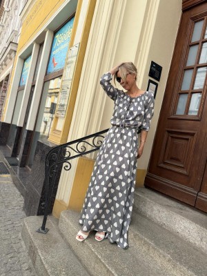 Wiskozowa Sukienka maxi w serca z rozcięciami i odkrytymi ramionami Heart