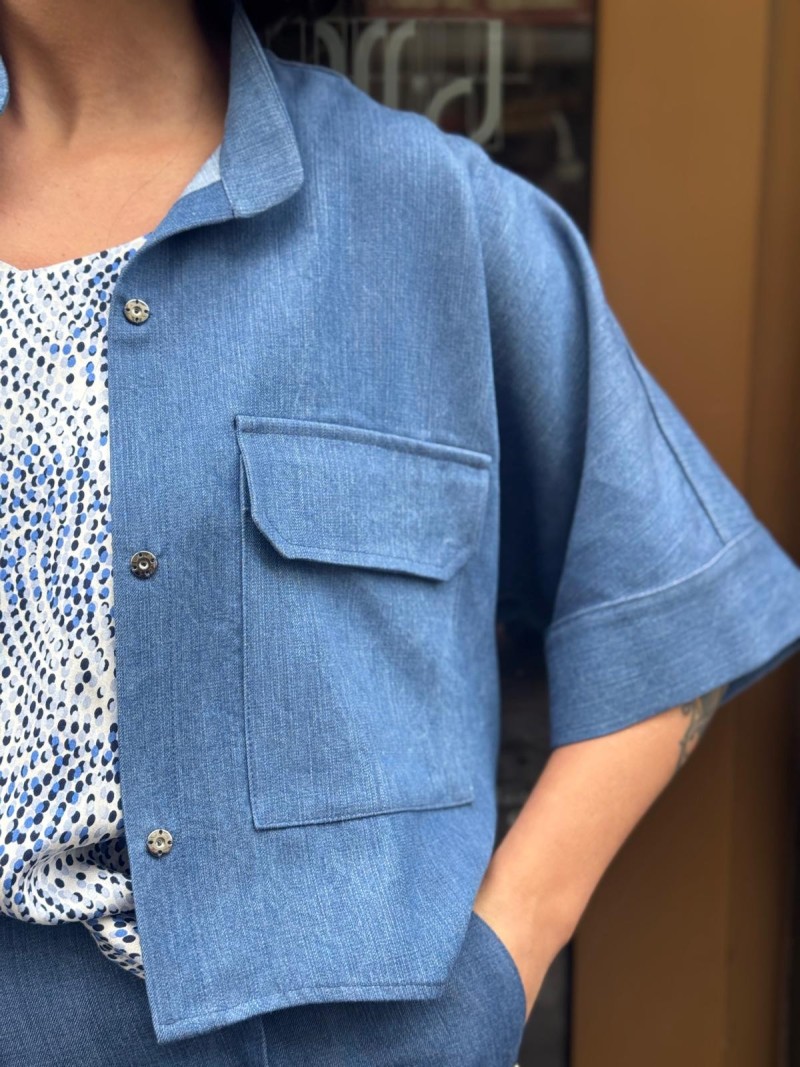 Miniatura produktu Niebieskie tencelowe Wdzianko ze stójką Asymetryczne Harper Jeans