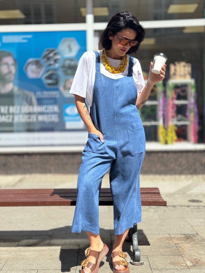 Miniatura produktu Niebieskie ogrodniczki z tencelu z kieszeniami Jeans