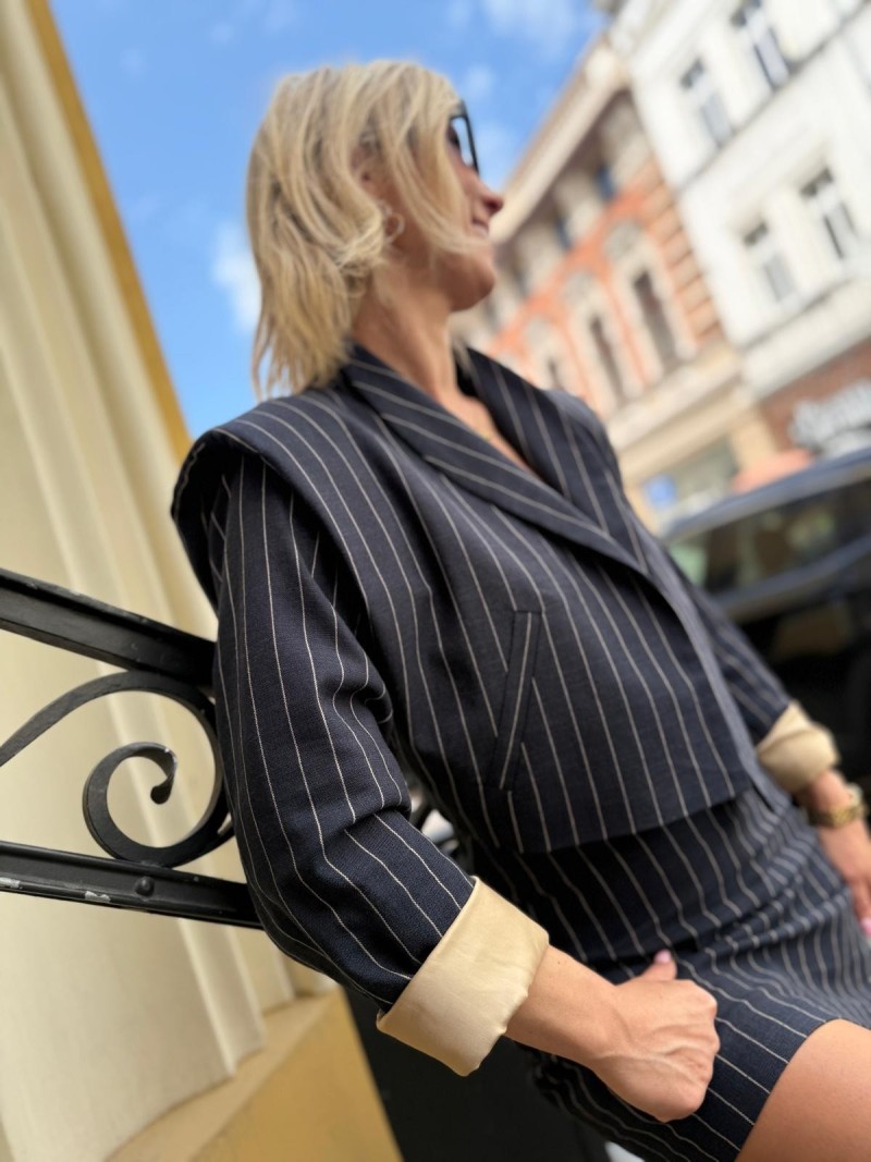 Miniatura produktu Kurtka Ulla Short & Lines Navy