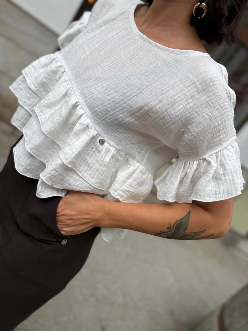 Miniatura produktu Bluzka na krótki rękaw z falbanami w kolorze białym Fleur Lyocell&White