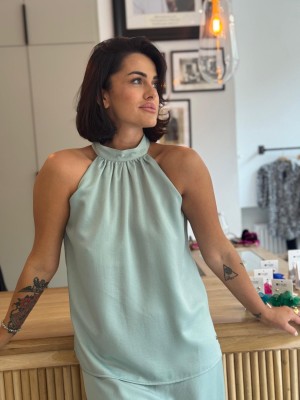 Wiskozowa Bluzka ze stójką z wiązaniem w kolorze pistacjowym Montana Pistachio