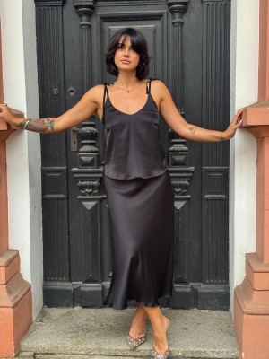 Połyskująca czarna Spódnica Midi z wiskozy o splocie satynowym Soley Black