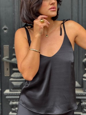 Czarna Bluzka Top o satynowym splocie wiązana Chiara Black