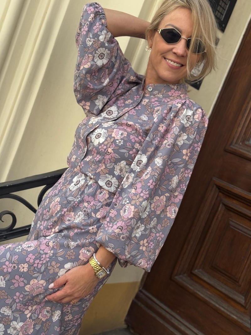 Miniatura produktu Taliowana wiskozowa Koszula w kwiaty ze stójką i bufiastymi rękawami May Margaret