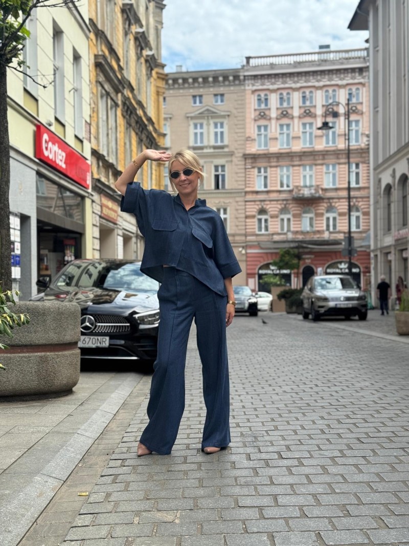 Miniatura produktu Jeansowe Wdzianko ze stójką Asymetryczne w kolorze granatowym Harper Jeans&Lyocell