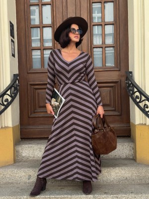 Brązowa Sukienka Maxi w paski z dopasowaną górą i rozkloszowanym dołem Lena BG