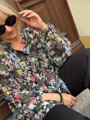 Luźna kwiatowa Koszula ze stójką i bufiastymi rękawami Sally Flowers