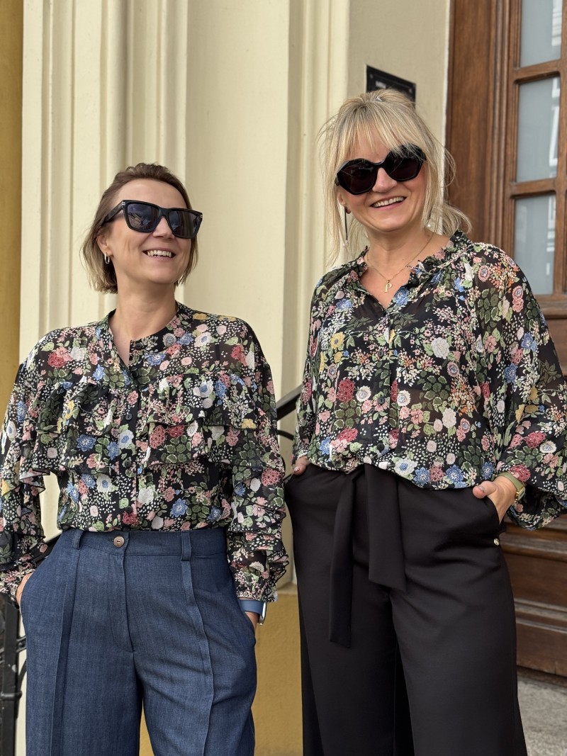 Miniatura produktu Koszula Damska ze stójką i falbanami w kwiatowy wzór Porto Flowers