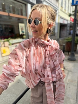 Różowa Bluzka o kroju kimono z wiązaniem na stójce Felicidad Pure