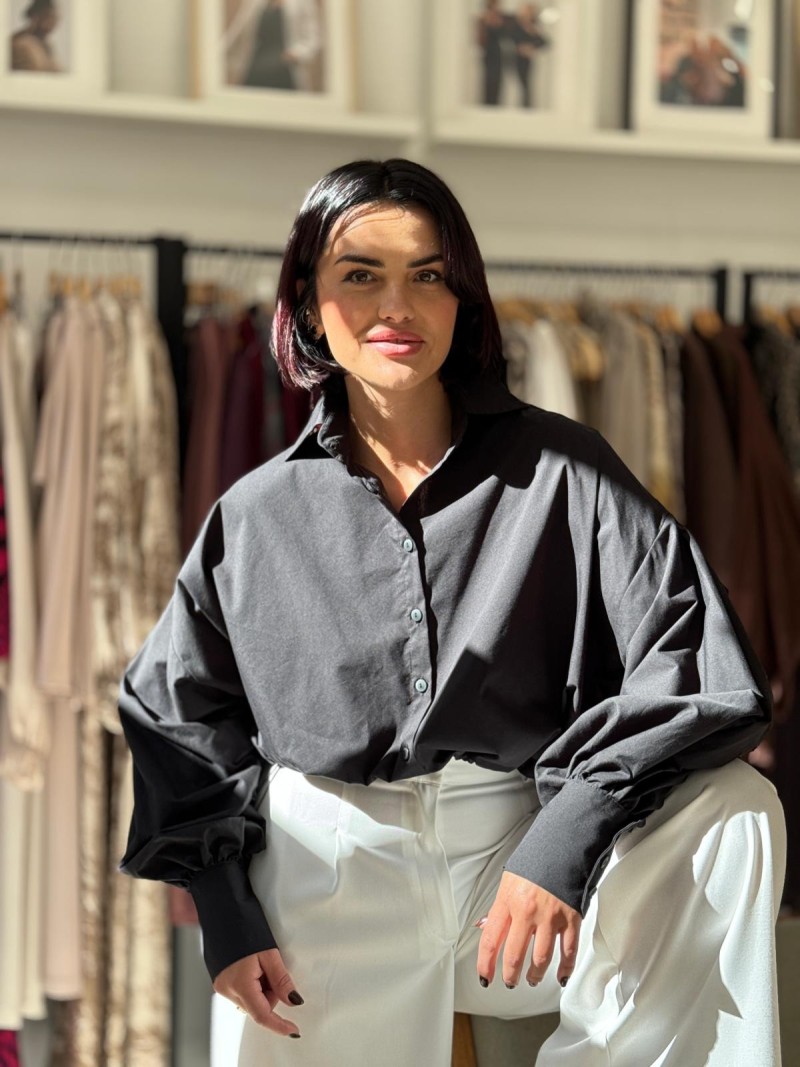 Miniatura produktu Czarna Koszula z bufiastym rękawem i ściągaczem przy talii Allani Black