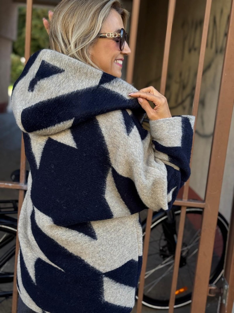 Miniatura produktu Wełniana krótka Kurtka w beżowo-granatowy wzór i kimonowymi rękawami Liwi Wool&Navy