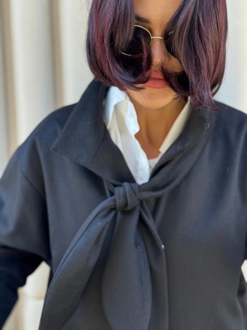 Miniatura produktu Czarny Wełniany Płaszcz zapinany na zatrzaski z ozdobnym szalem Olimpia Wool&Black