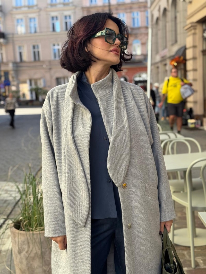 Miniatura produktu Szary Wełniany Płaszcz w jodełkę z szalem Olimpia Wool&Grey