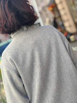 Szary Wełniany Płaszcz w jodełkę z szalem Olimpia Wool&Grey