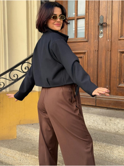 Elegancki płaszcz ze stójką z wiązaniem w kolorze granatowym Boxy&Navy