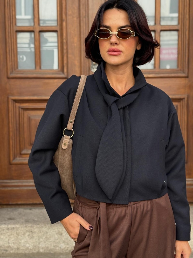 Miniatura produktu Elegancka Kurtka ze stójką z wiązaniem w kolorze granatowym Boxy&Navy