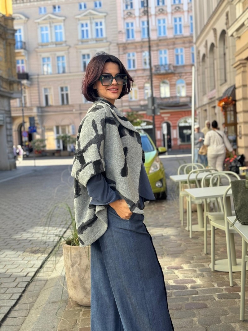 Miniatura produktu Szare Wdzianko Oversize z przedłużanym tyłem i rękawem 3/4 Novi Grey