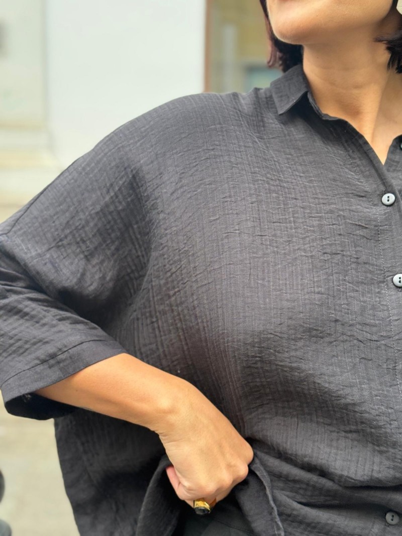 Miniatura produktu Przewiewna Koszula z rękawem kimonowym w kolorze czarnym Ella&Lyocell Black