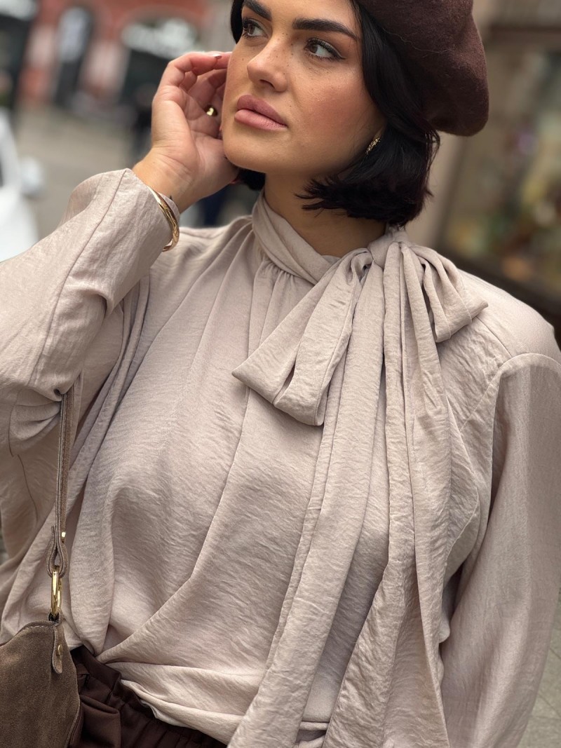 Miniatura produktu Beżowa Bluzka z wiązaniem przy szyi Felicidad Creme