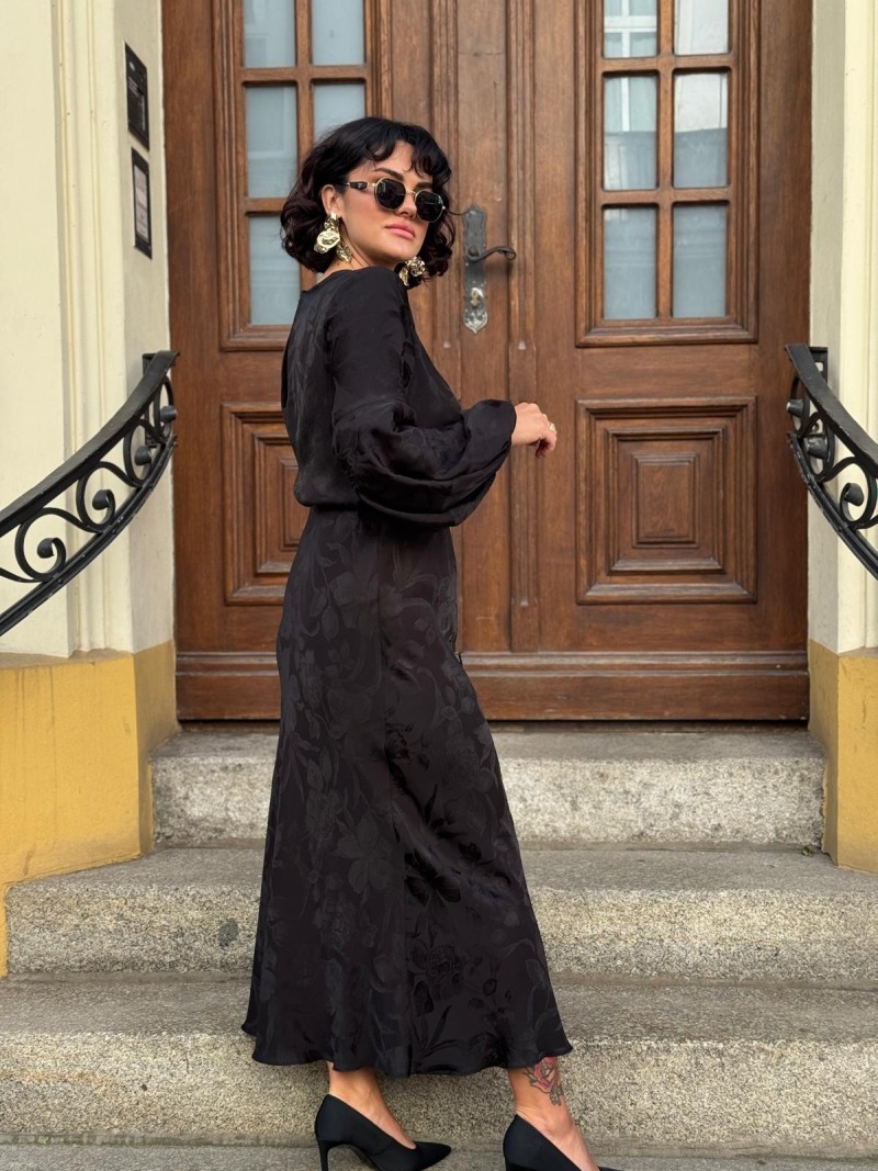 Miniatura produktu Spódnica midi w kwiaty w kolorze czarnym Soley Black&Flowers