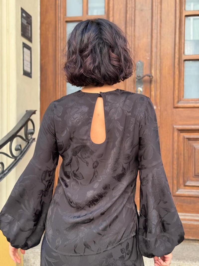 Miniatura produktu Brązowa Bluzka z bufkami i tłoczonym kwiatowym wzorem Hera Black&Flowers