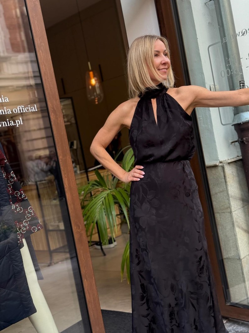 Miniatura produktu Czarna Wiskozowa Bluzka ze stójką i tłoczonym wzorem Cami Black&Flowers