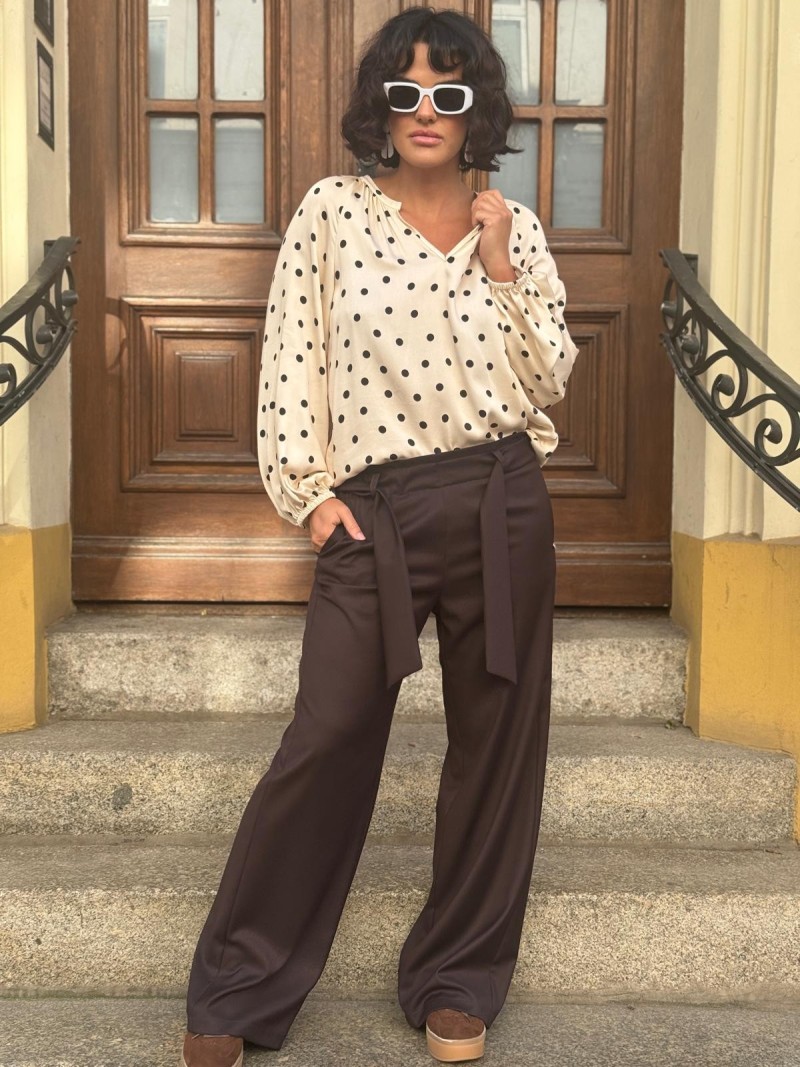 Miniatura produktu Jasna wiskozowa Bluzka w czarne grochy z bufiastymi rękawami Francesca Dots