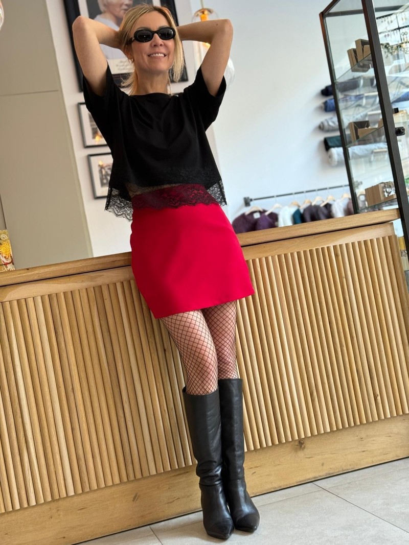 Miniatura produktu Wiskozowy T-shirt w kolorze czarnym z koronką Sailor Black&Koronka