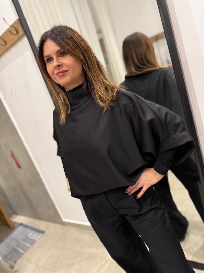 Miniatura produktu Czarna Wiskozowa Bluza o kroju kimono asymetryczna Butterfly Black&Crown