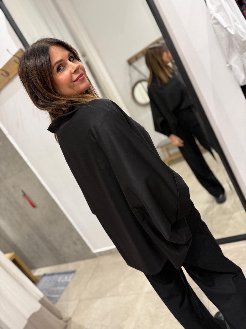 Miniatura produktu Czarna Wiskozowa Bluza o kroju kimono asymetryczna Butterfly Black&Crown