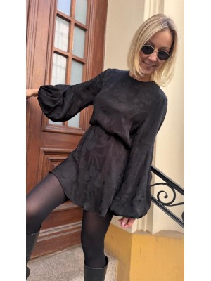 Spódnica mini w kwiaty w kolorze czarnym Shorts Soley Black&Flowers