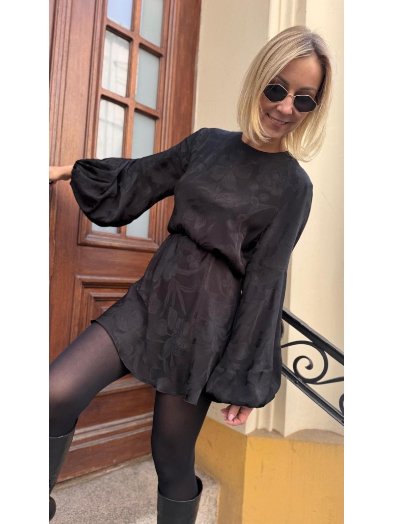 Miniatura produktu Spódnica mini w kwiaty w kolorze czarnym Shorts Soley Black&Flowers