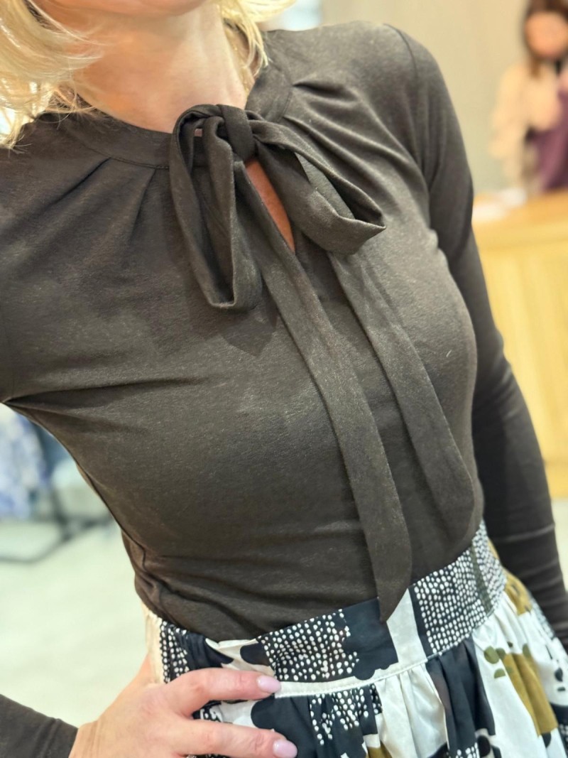 Miniatura produktu Brązowa Wiskozowa Bluzka z wiązaniem Amaryllis Brown&Melange