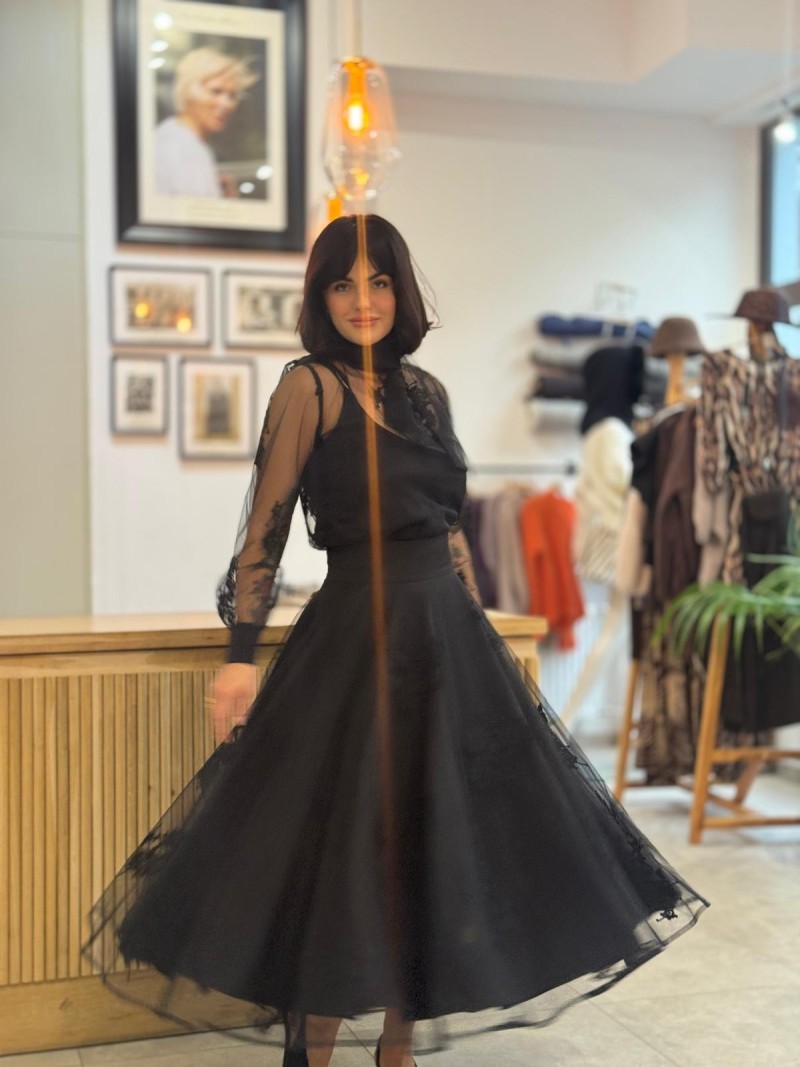 Miniatura produktu Czarna Spódnica Damska maxi z wysokim stanem Leyla Black&Koronka