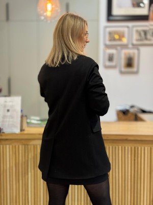 Żakiet z kieszeniami w kolorze czarnym Cassie Silver