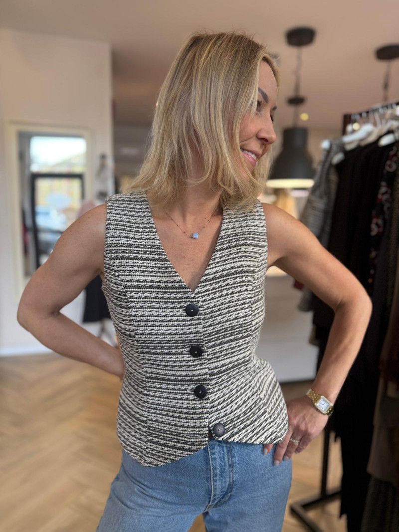 Miniatura produktu Prążkowana Kamizelka taliowana z wełną jagnięcą Olena Wool&Ston