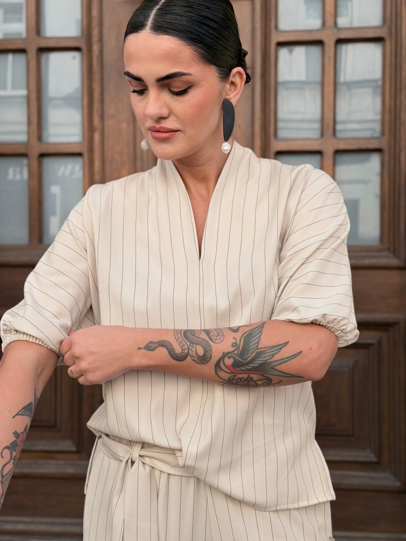 Miniatura produktu Luźna Bluzka o kroju kimono asymetryczna Danielle Athens